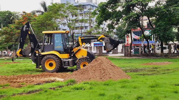 প্রস্তুত হচ্ছ আলীয়া মাঠ - Natun Sylhet