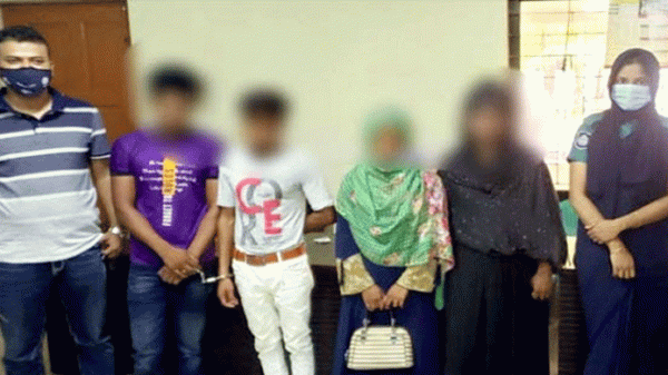 দক্ষিণ সুরমার তিতাস আবাসিক হোটেল থেকে ৯ নারী-পুরুষ গ্রেপ্তার - Natun Sylhet