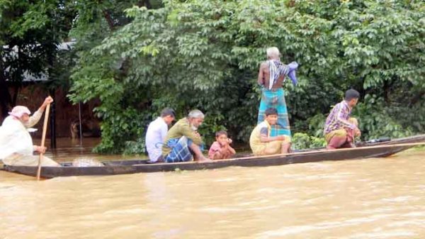 তাহিরপুরে প্লাবিত হয়ে প্রায় অর্ধশত গ্রাম যোগাযোগ বিচ্ছিন্ন - Natun Sylhet