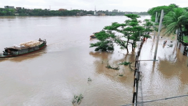 এক সপ্তাহ পর সিলেটে সুরমা নদীর পানি বিপদসীমার নিচে - Natun Sylhet