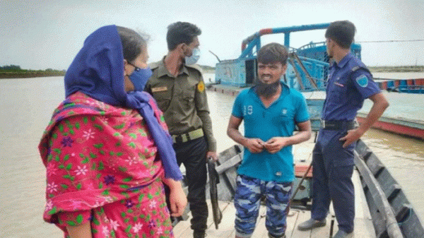 আজমিরীগঞ্জে থামছেই না অবৈধভাবে নদীর বালু উত্তোলন, অভিযানে জরিমানা - Natun Sylhet