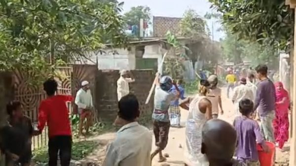 সিলেটে মসজিদের জমি নিয়ে দু’পক্ষের সংঘর্ষ, আহত ২০ - Natun Sylhet