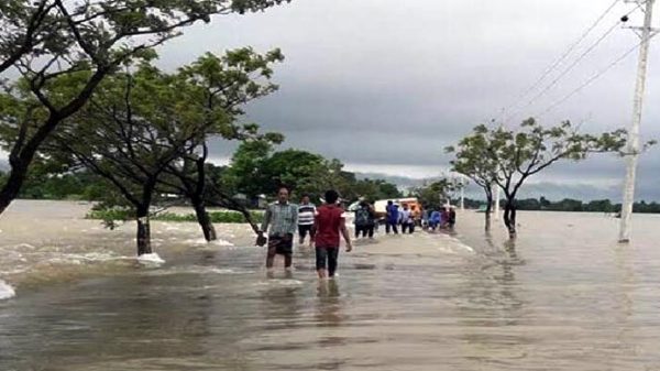 সুনামগঞ্জে পাহাড়ি ঢলে বাড়ছে নদ নদীর পানি, বন্যার আশঙ্কা - Natun Sylhet