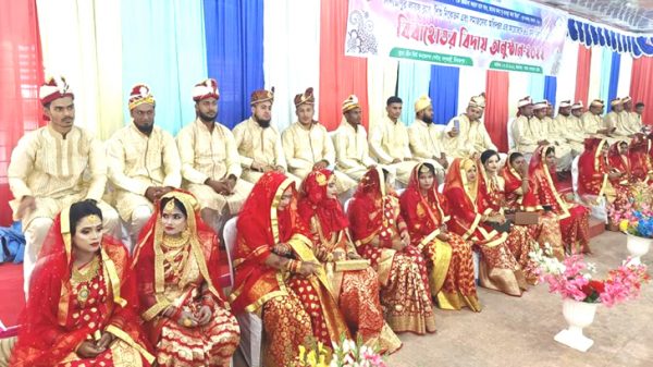 একসঙ্গে ৪০ এতিম কন্যার যৌতুকবিহীন বিয়ে সম্পন্ন - Natun Sylhet