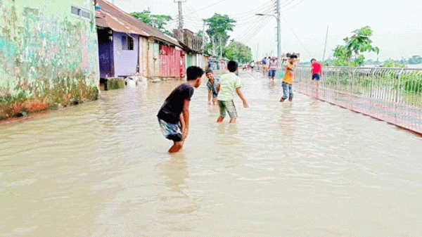 সুনামগঞ্জে নদীর পানি বিপদসীমার ওপরে, নিম্নাঞ্চল প্লাবিত - Natun Sylhet