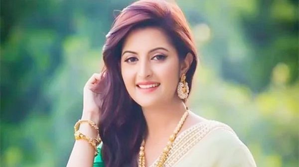 আবারো প্রেমে পড়েছেন পরীমনি - Natun Sylhet