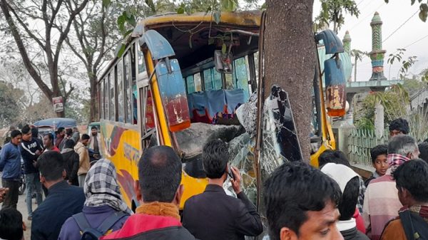 দেশে গত এপ্রিলে সড়ক দুর্ঘটনায় ৫৪৩ জন নিহত - Natun Sylhet