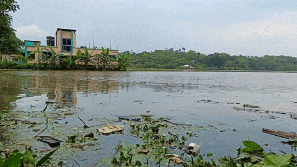 সিলেটে বাড়ছে পানি, বন্দি শতাধিক পরিবার - Natun Sylhet