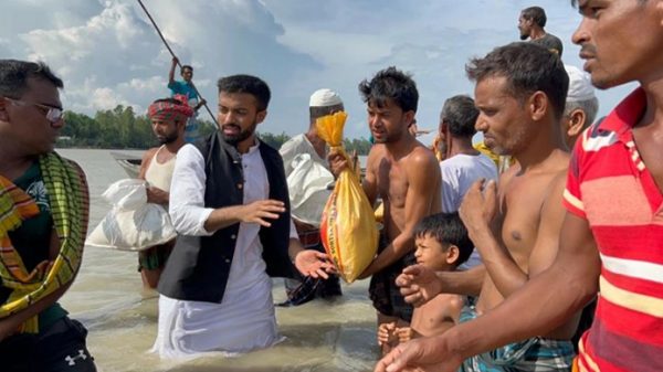 ১০০ গরু নিয়ে সিলেটের মানুষের পাশে দাঁড়াচ্ছেন ফারাজ করিম - Natun Sylhet