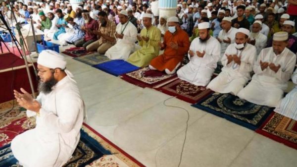 পদ্মা সেতুর উদ্বোধন উপলক্ষে জাতীয় মসজিদে দোয়া - Natun Sylhet