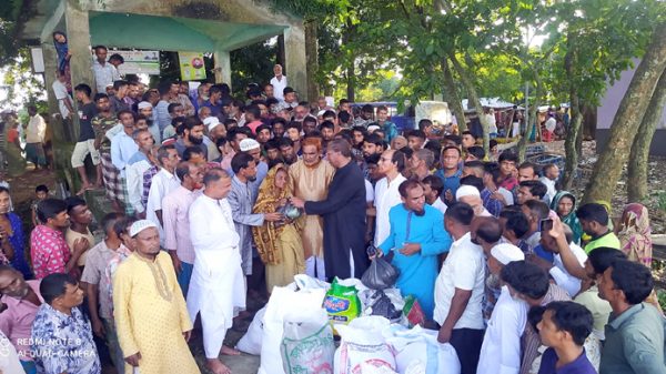 দোয়াবাজারে মিজান চৌধুরীর দিনব্যাপী ত্রাণ বিতরণ - Natun Sylhet