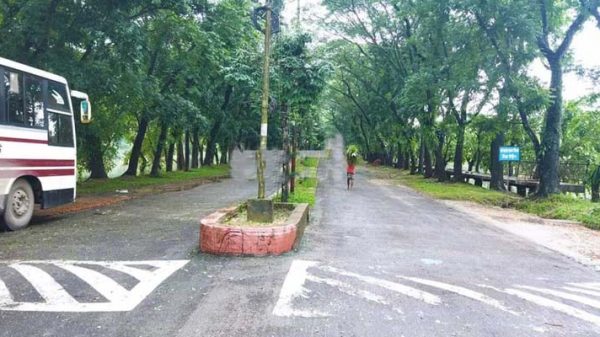 সিলেটে বন্যার পরিস্থিতি উন্নতি, শাবি-মেডিক্যাল-বিমানবন্দরে নেই পানি - Natun Sylhet