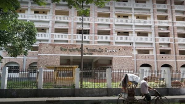 দুপুরে মামলা, বিকেলে গ্রেপ্তার, সন্ধ্যায় জামিন - Natun Sylhet