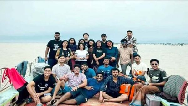 সুনামগঞ্জে ঘুরতে গিয়ে আটকা ঢাবির ২১ শিক্ষার্থী - Natun Sylhet