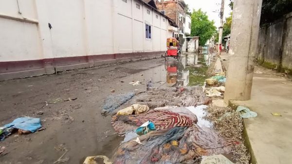 সিলেটে বন্যা পরিস্থিতির উন্নতি, ঘরে ফিরছেন মানুষ - Natun Sylhet