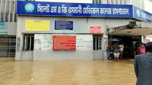 বন্যায় বিপর্যস্ত সিলেটের স্বাস্থ্যখাত, ব্যাপক ক্ষয়ক্ষতি - Natun Sylhet