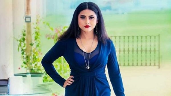 ফেসবুকে পোস্ট দিয়ে অভিনেত্রীর আত্মহত্যার চেষ্টা - Natun Sylhet