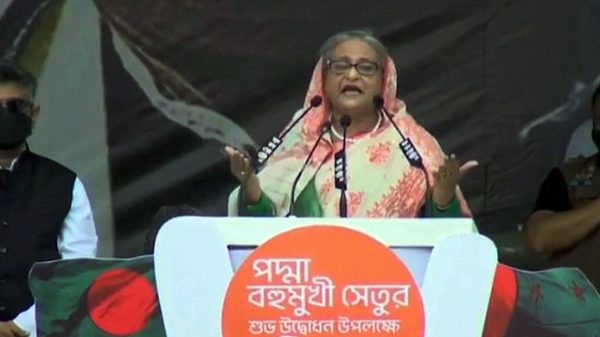 দেখুন পদ্মা সেতু হয়েছে কিনা: খালেদাকে শেখ হাসিনা - Natun Sylhet