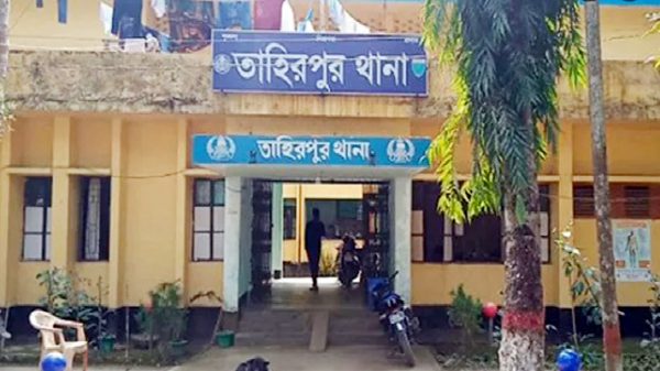 তাহিরপুরে ত্রাণ নিতে গিয়ে আহত একজনের মৃত্যু - Natun Sylhet