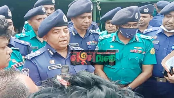 মানুষের নিরাপত্তায় পুলিশ অবিরাম কাজ করছে: আইজিপি - Natun Sylhet