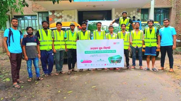 বন্যাদুর্গতদের সংযোগ কানেক্টিং পিপল ফাউন্ডেশন'র ত্রাণ সামগ্রী বিতরণ অব্যাহত - Natun Sylhet