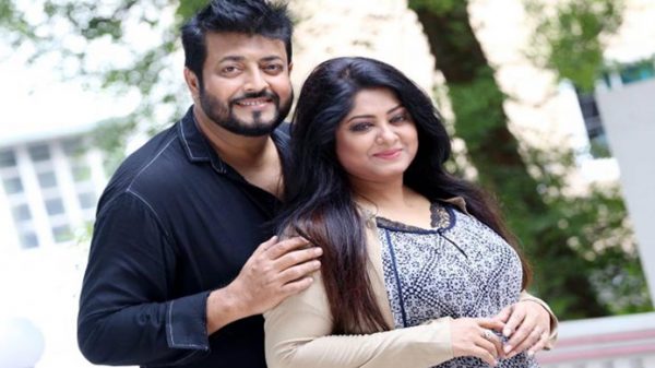 মৌসুমীর বাচ্চা হওয়ার তথ্যটি ভুয়া: ওমর সানি - Natun Sylhet
