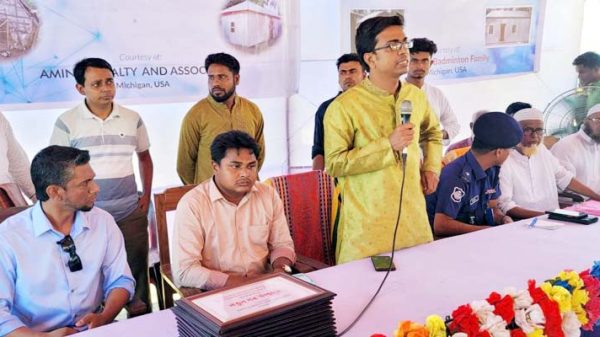 হবিগঞ্জে বানভাসিদের ঘর ও অনুদান দিলো যুক্তরাষ্ট্রের দুই সংগঠন - Natun Sylhet