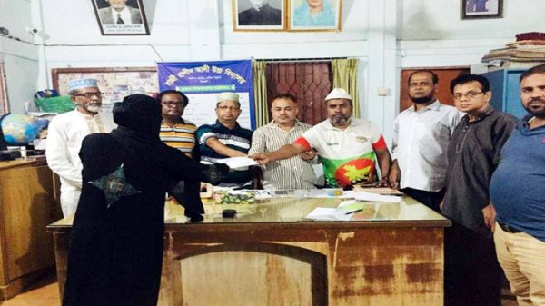 গ্রেটার কামাল বাজার ডেভেলপমেন্ট ট্রাস্ট ইউকে এর নগদ অর্থ বিতরণ - Natun Sylhet