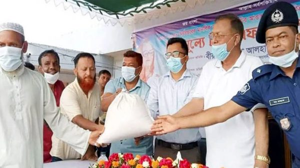 কমলগঞ্জে পৌরসভায় ৪২ মসজিদের সম্মানী ভাতা প্রদান - Natun Sylhet