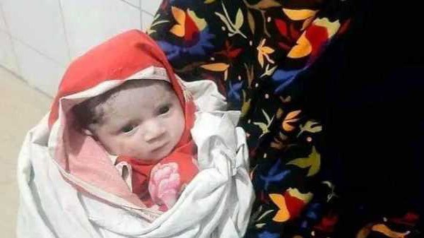 ট্রাকচাপায় মায়ের মৃত্যু, মায়ের পেট ফেটে বেরিয়ে এলো শিশু - Natun Sylhet