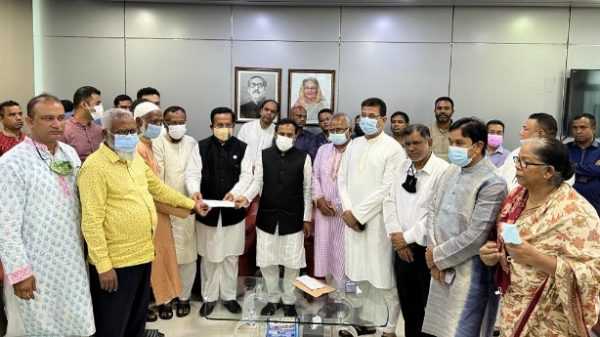 প্রধানমন্ত্রীর মানবিক উপহার নিয়ে সিলেটে নানক - Natun Sylhet
