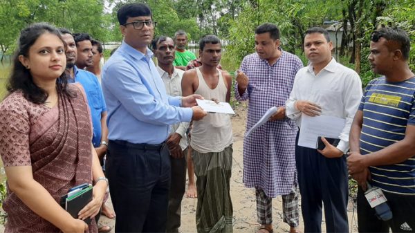 সিলেটে ১৪৩৫ পরিবারে পৌঁছালো প্রধানমন্ত্রীর উপহারের টাকা - Natun Sylhet