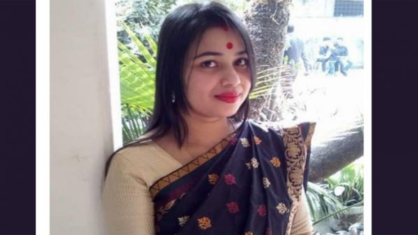 দীর্ঘদিন ধরে ছুটি ছাড়া কর্মস্থলে নেই শিক্ষিকা - Natun Sylhet