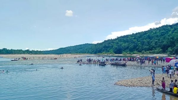 আশানুরূপ পর্যটক নেই জাফলংয়ে - Natun Sylhet