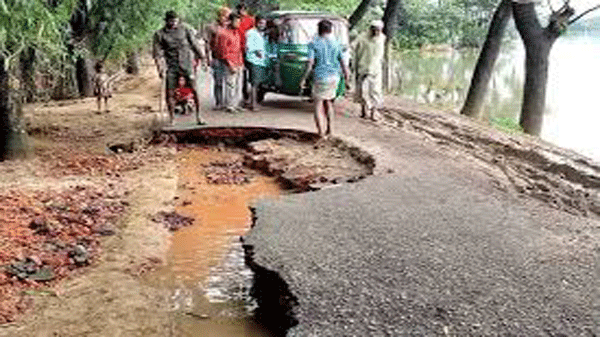 ক্ষতিগ্রস্ত সড়কের স্থায়ী মেরামত বর্ষার পর - Natun Sylhet