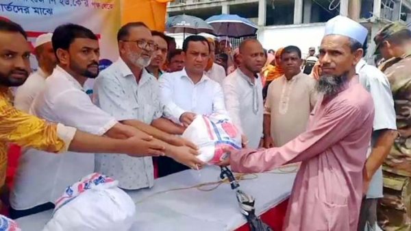 দিরাই থানা ডেভলাপমেন্ট অর্গানাইজেশনের ত্রাণ বিতরণ - Natun Sylhet
