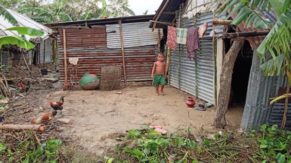 বন্যার্তদের মাঝে নেই ঈদ আনন্দ - Natun Sylhet