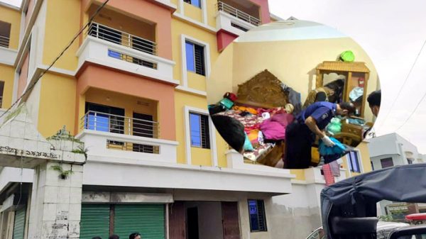 বাবা-ছেলের রহস্যজনক মৃত্যু: ১২ স্বজন পুলিশ হেফাজতে - Natun Sylhet
