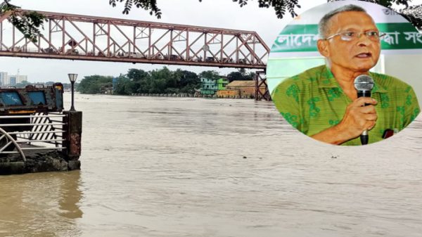 সত্তোর বছরেও সাঁতরে সিলেট থেকে যাবেন ভৈরব মুক্তিযোদ্ধা ক্ষিতিন্দ্র - Natun Sylhet
