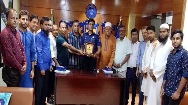 বিদায়ী পুলিশ সুপার ফরিদ উদ্দিনকে কানাইঘাট প্রেসক্লাবের সংবর্ধনা - Natun Sylhet