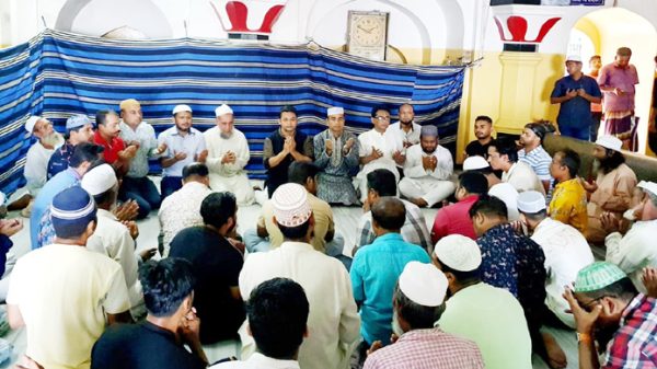 ২১ আগস্ট ভয়াবহ গ্রেনেড হামলায় নিহতদের স্মরণে সিলেট মহানগর যুবলীগের মিলাদ ও দোয়া মাহফিল - Natun Sylhet