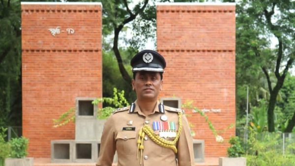 সিলেটের প্রতি ভালোবাসার জানান দিলেন বিদায়ী এসপি ফরিদ উদ্দিন - Natun Sylhet