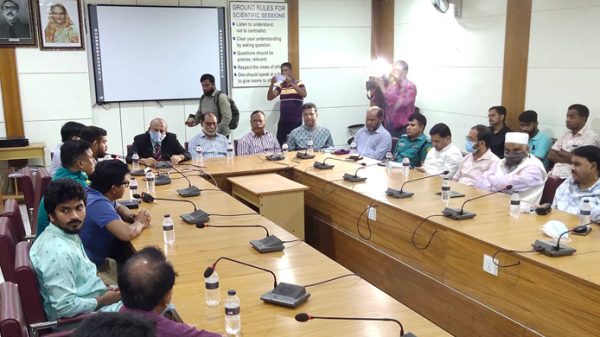 ওসমানী মেডিক্যাল কলেজের ঘটনা নিস্পত্তিতে বৈঠকে প্রশাসন-রাজনৈতিক নেতারা - Natun Sylhet