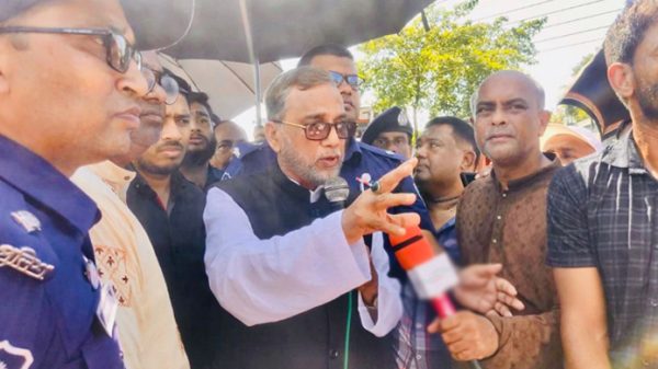 চা শ্রমিকদের উদ্দেশ্যে পরিবেশমন্ত্রী: দুই-তিনদিনের মধ্যে প্রধানমন্ত্রী কিছু করবেন! - Natun Sylhet