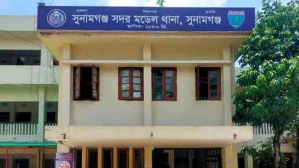 সুনামগঞ্জের দুই ছাত্রী ১১ দিন পর নারায়ণগঞ্জ থেকে উদ্ধার - Natun Sylhet