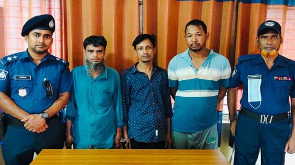 মাধবপুরে যুবককে কুপিয়ে হত্যা, গ্রেপ্তার ৩ - Natun Sylhet