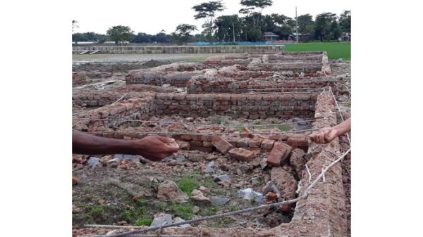 দোয়ারাবাজারে প্রধানমন্ত্রীর দেওয়া ১১টি উপহারের ঘর গুঁড়িয়ে দিয়েছে প্রশাসন - Natun Sylhet