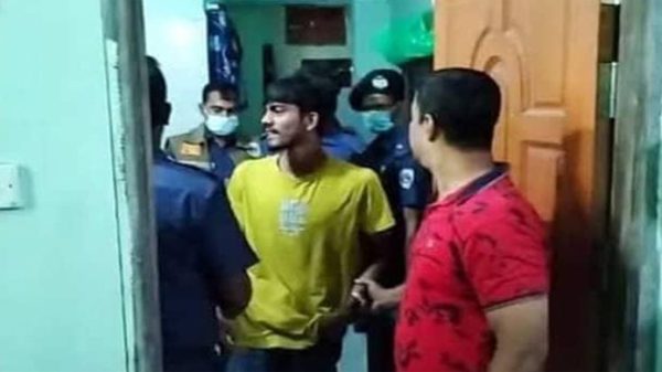 কলেজছাত্রকে বিয়ে করা সেই শিক্ষিকার স্বামী আটক - Natun Sylhet