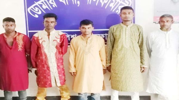 ২০ টাকা বকশিস দেওয়ায় মারামারি, বরসহ ৫ জন কারাগারে - Natun Sylhet