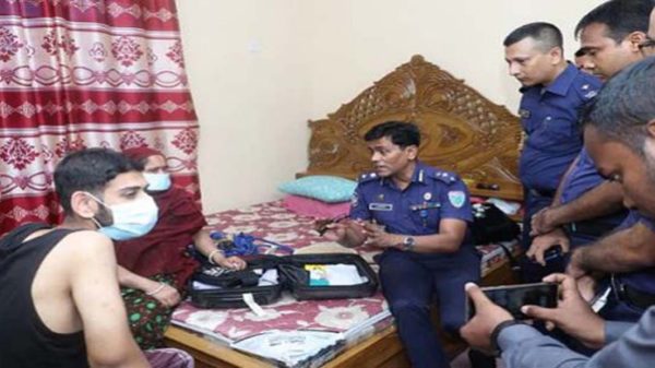 ওসমানীনগরের প্রবাসী মা ও ছেলে হাসপাতাল থেকে ফিরলেন বাসায়, জ্ঞান ফেরেনি মেয়ের - Natun Sylhet